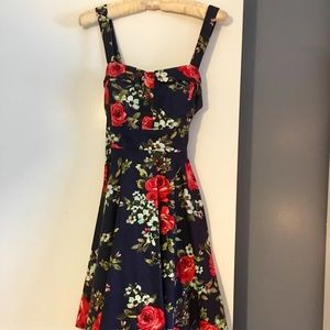 ✨😍💃🏼 Pretty Floral Pin Up Dress 💃🏼😍✨